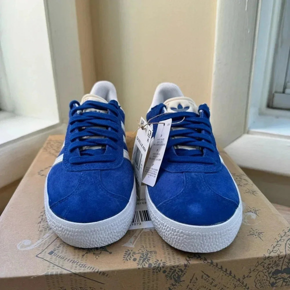 NWT Adidas Gazelle ADV Sneakers Womens 6.5 Royal Blue Cloud White - Picture 8 of 11